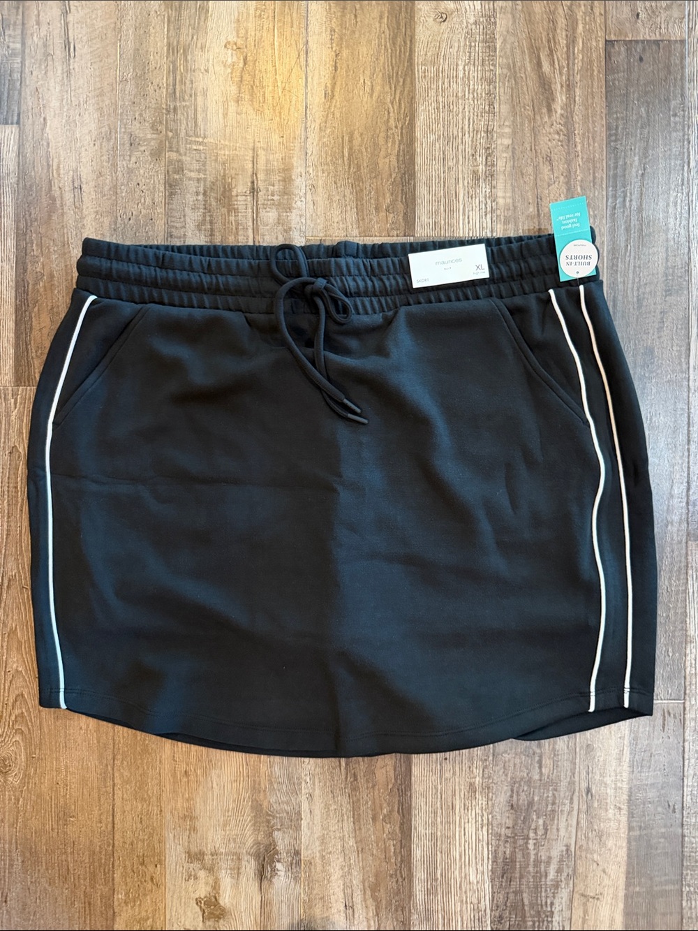 Maurices Black Athletic Skort with White Side Piping Sz xl